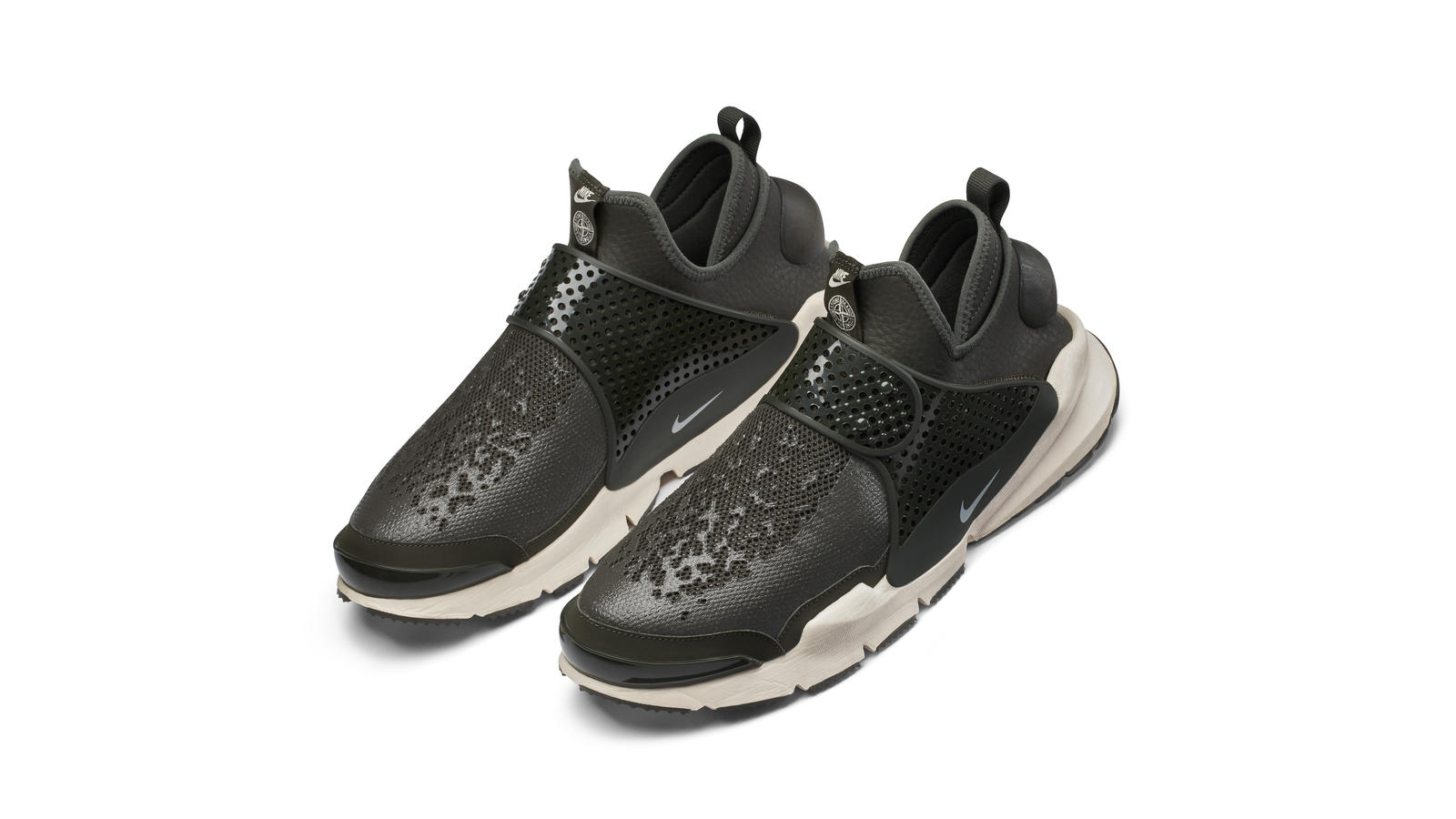 Heres our Fist Look at the Store Island x NikeLAB Sock Dart
