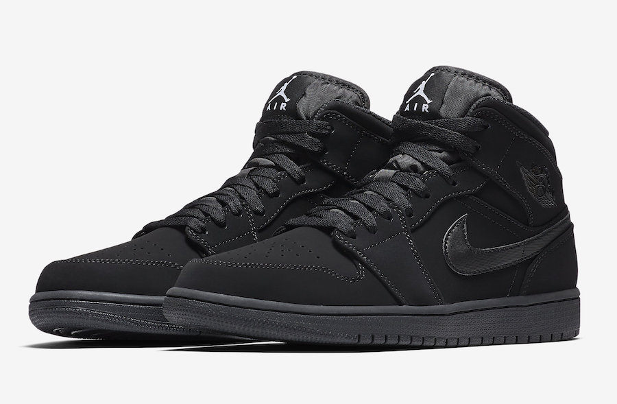 The Air Jordan 1 Gets Murdered Out For 2017