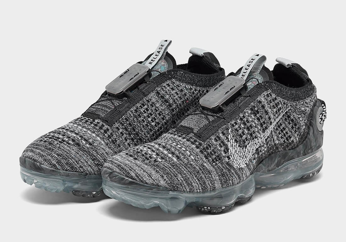 First Look at the "Oreo" Nike Air VaporMax