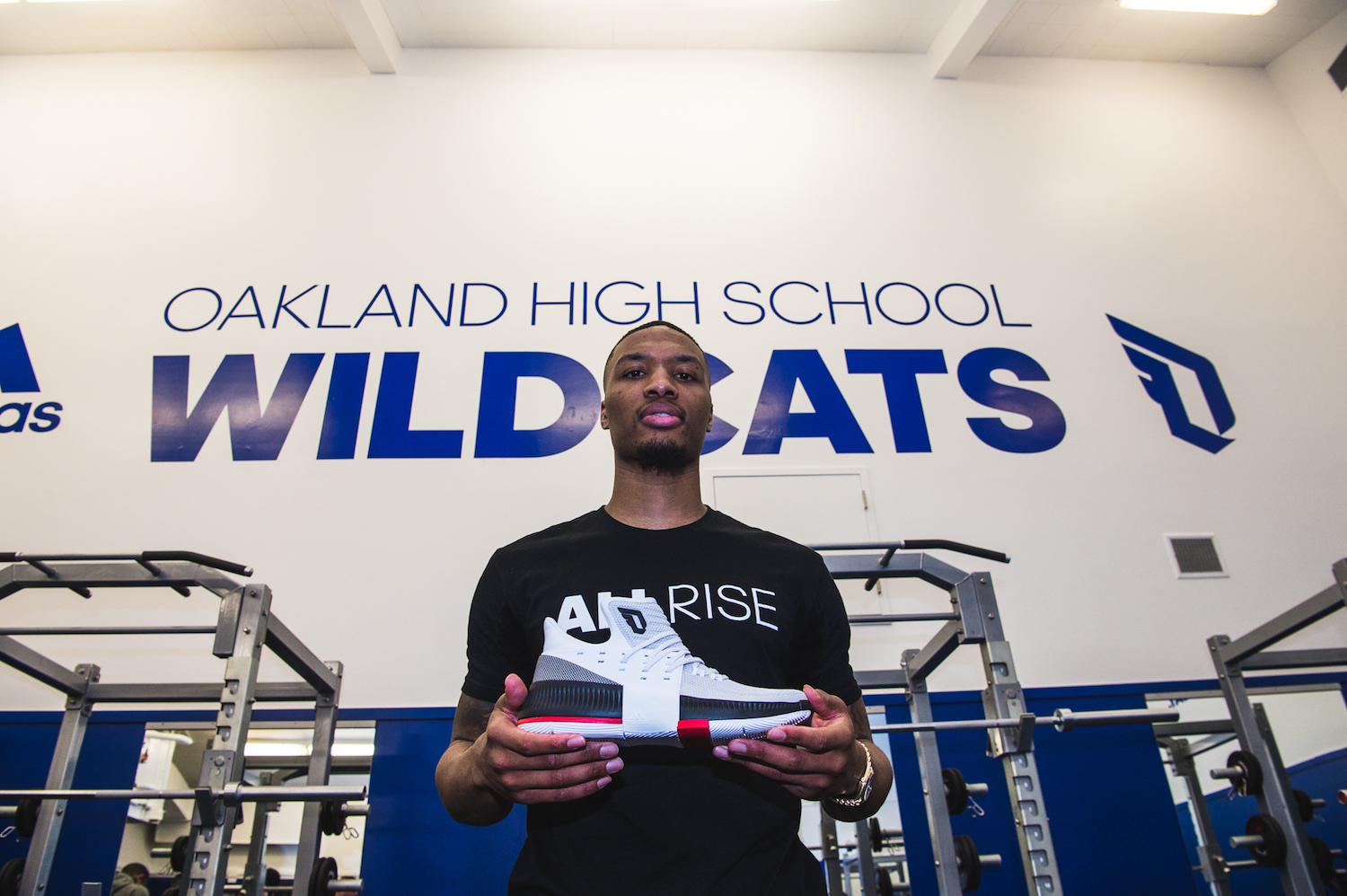Damian Lillard Returns to Oakland High School to Unveil Upgraded Facilities